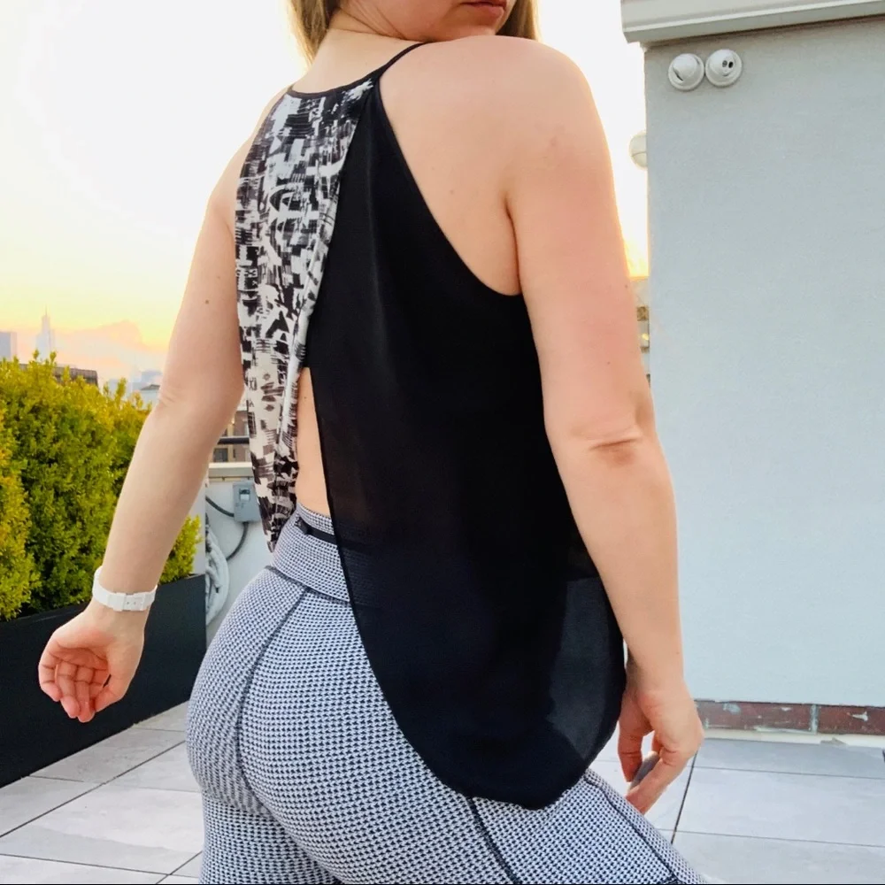 Parker Genuine Silk Wrap Cut Out Back Cami Blouse Modern Abstract City Wall Art - Picture 14 of 15